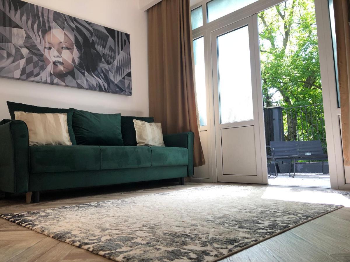Garden Apartament Petrila Dış mekan fotoğraf
